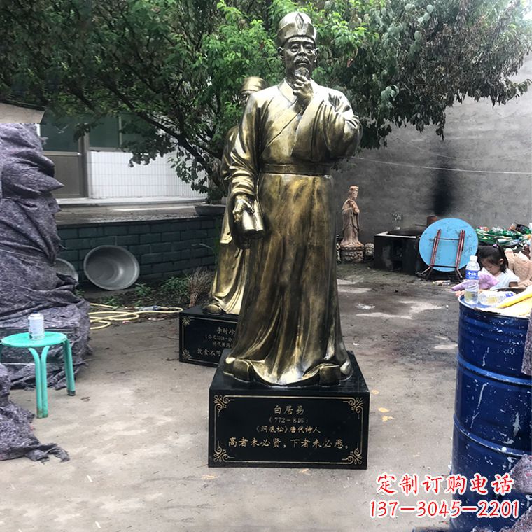 甘肃白居易仿铜雕像经典中国古代诗人的艺术再现