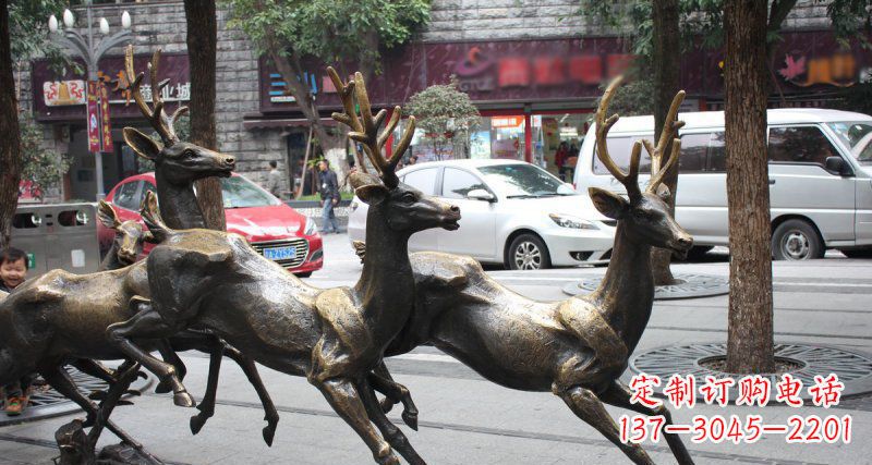 甘肃奔跑的梅花鹿街边景观铜雕