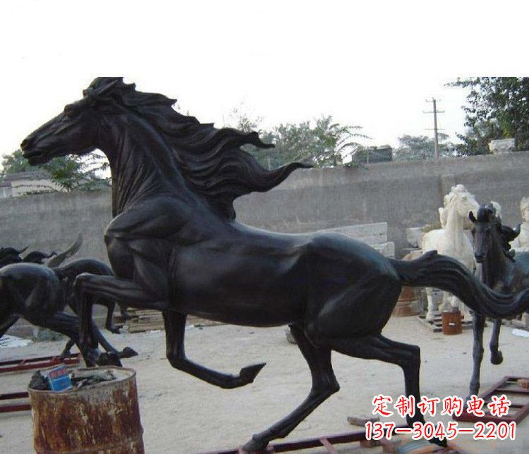 甘肃马铜雕塑,让你的别墅景观更加生动