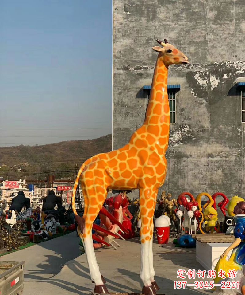 甘肃玻璃刚彩绘长颈鹿艺术雕塑