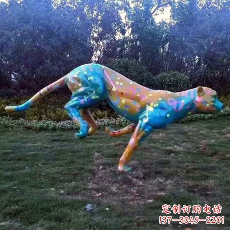 甘肃玻璃钢彩绘豹子雕塑艺术精美动物摆件