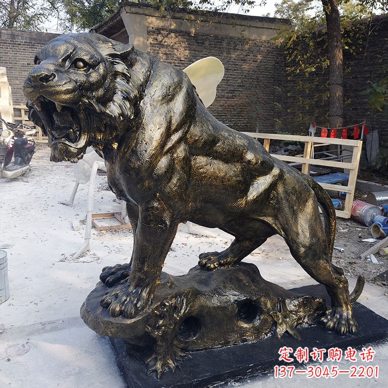 甘肃玻璃钢制老虎雕塑