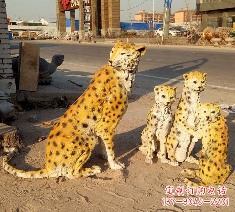 甘肃玻璃钢雕塑精美的豹子雕塑
