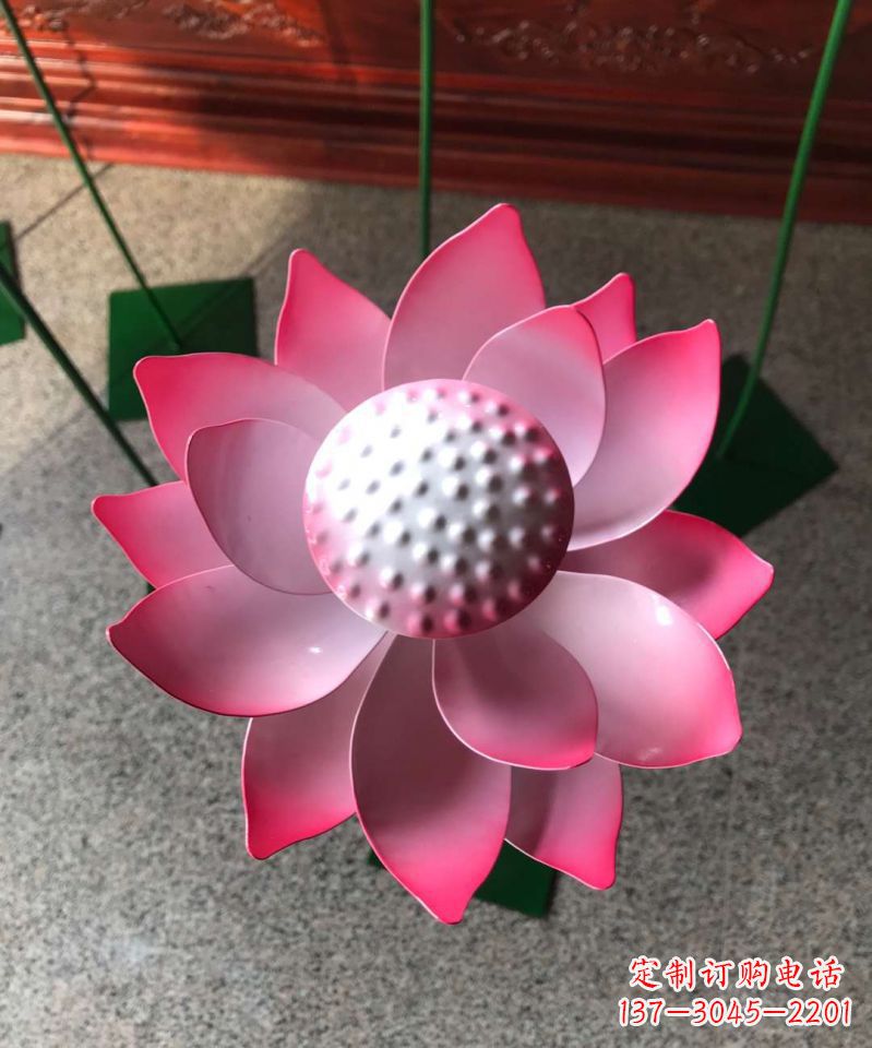 甘肃玻璃钢荷花雕塑