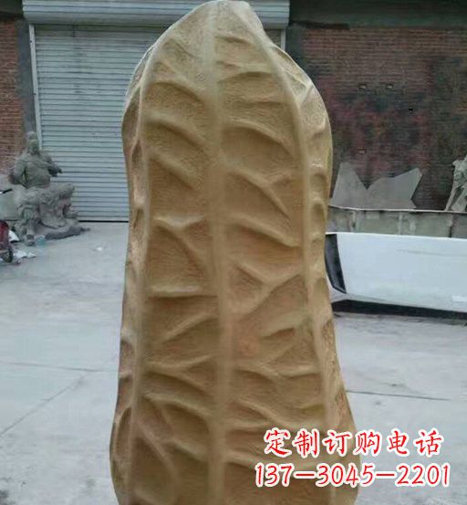 甘肃玻璃钢精美花生雕塑