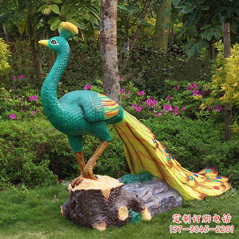 甘肃玻璃钢制作的孔雀雕塑