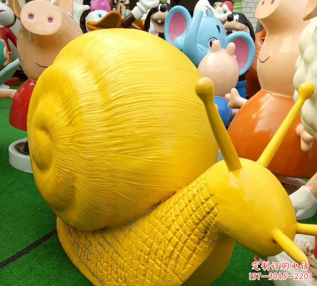 甘肃玻璃钢制蜗牛雕塑——精致美观的公园景观