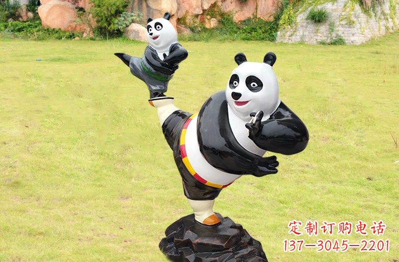 甘肃玻璃钢卡通熊猫雕塑的艺术之美