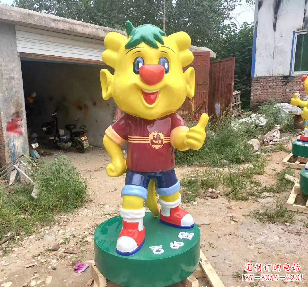甘肃玻璃钢卡通小牛雕塑精致而可爱