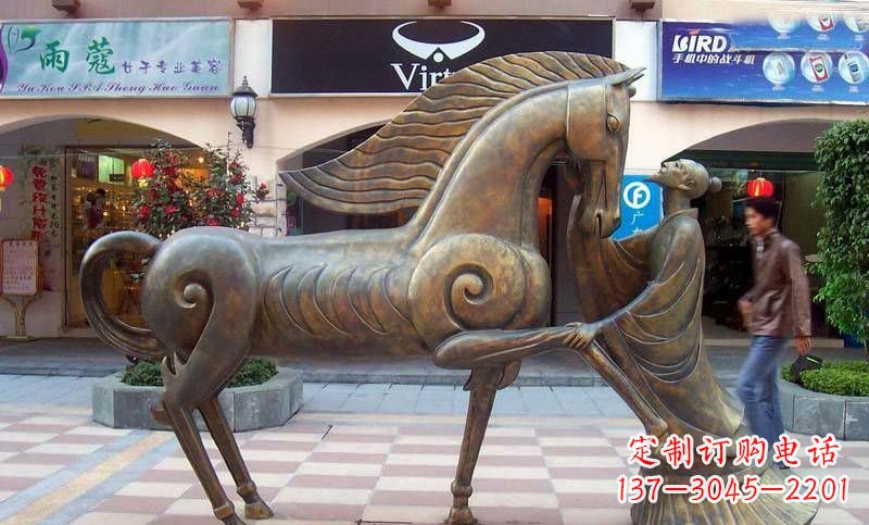 甘肃传承着传奇马雕塑