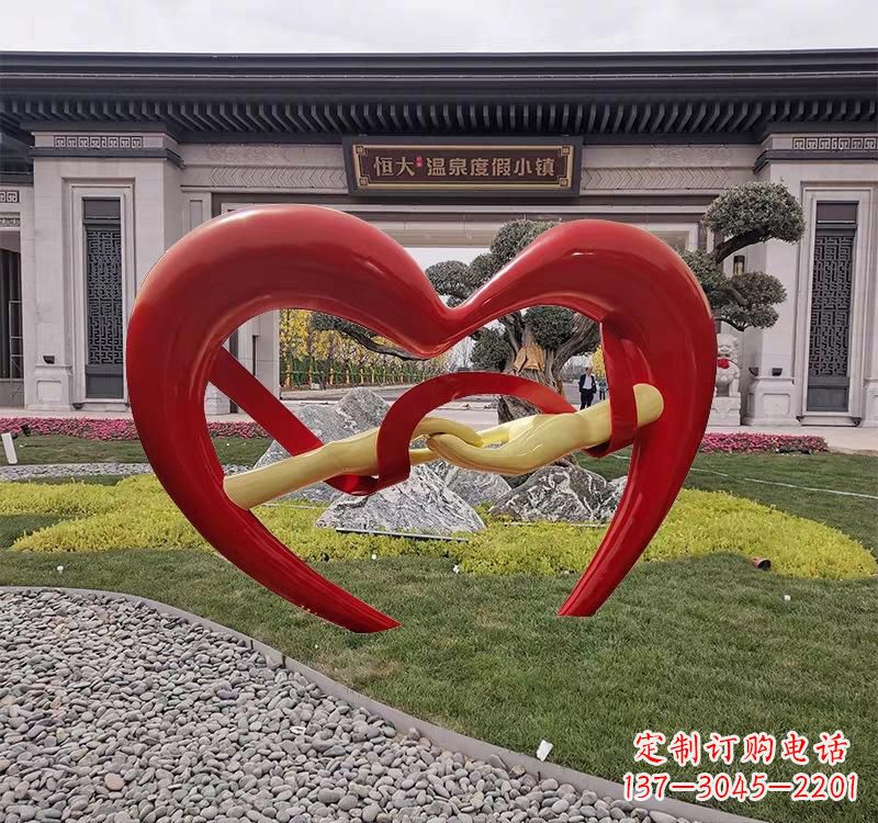 甘肃不锈钢爱心字母雕塑——传递爱的艺术美学