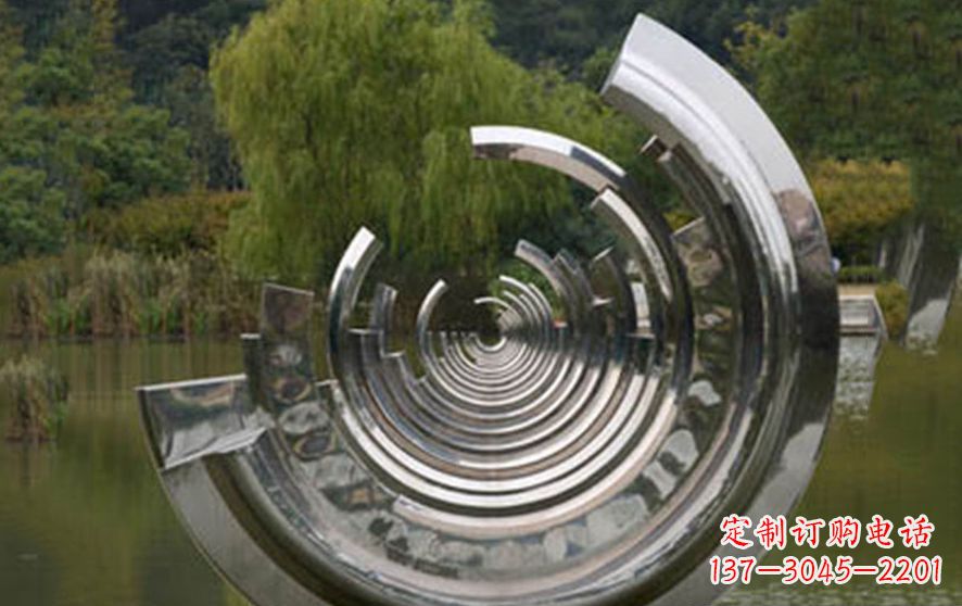 甘肃不锈钢半圆字母景观雕塑——美化环境的艺术