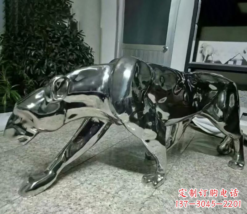 甘肃精美绝伦的不锈钢豹子雕塑