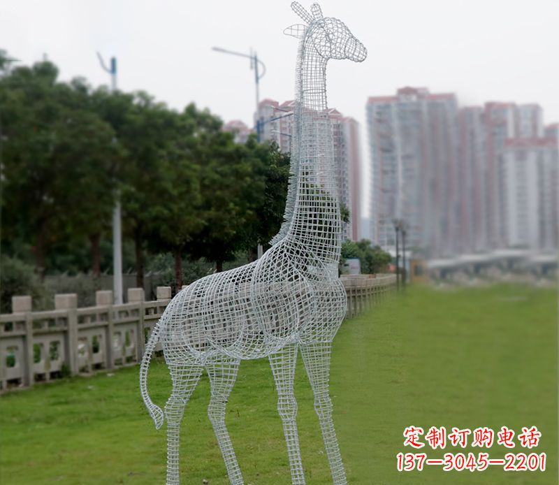 甘肃不锈钢城市的长颈鹿雕塑