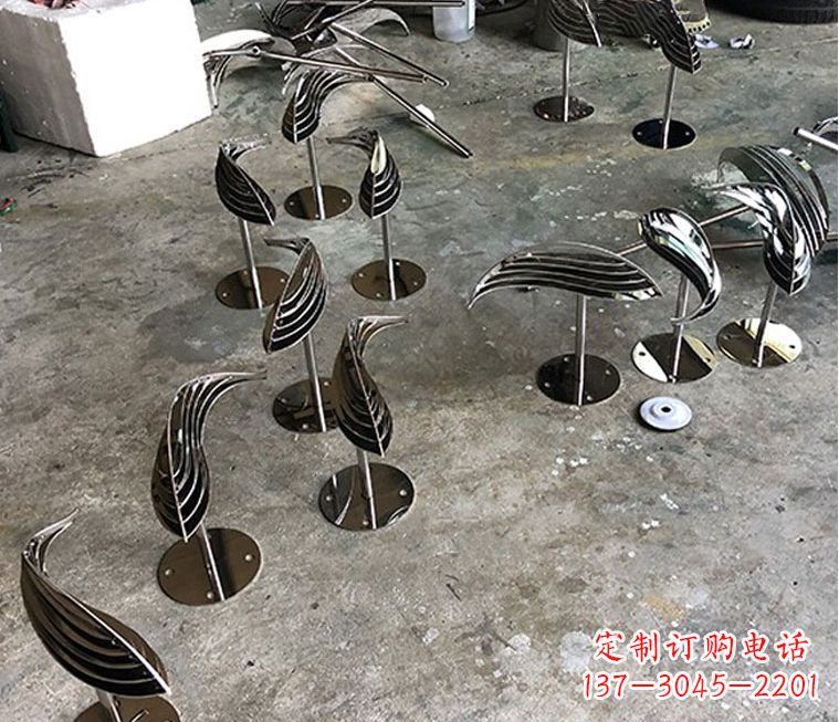 甘肃精美不锈钢动物雕塑