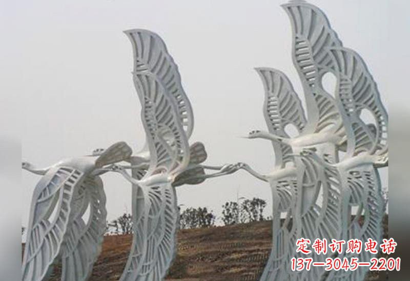 甘肃仙鹤雕塑融入不锈钢的飞翔之美