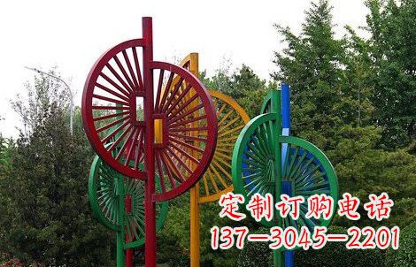 甘肃不锈钢风车雕塑——动态美的艺术结晶