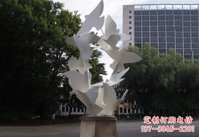 甘肃美丽而宁静的不锈钢和平鸽雕塑