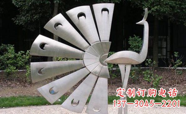 甘肃不锈钢孔雀雕塑美丽而持久