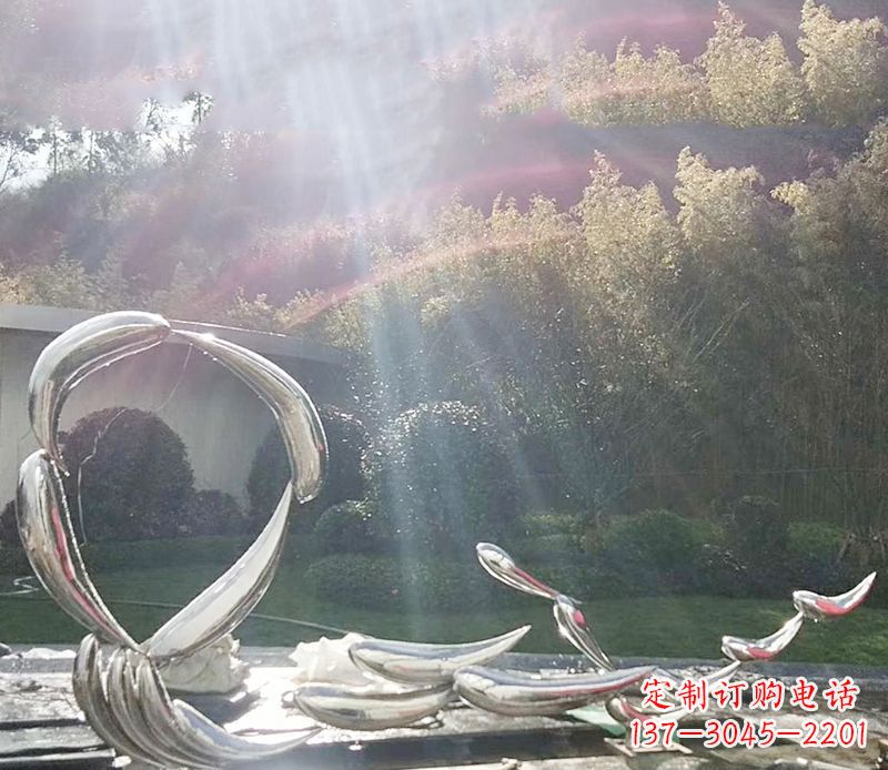 甘肃不锈钢鲤鱼雕塑——寓意美好的象征