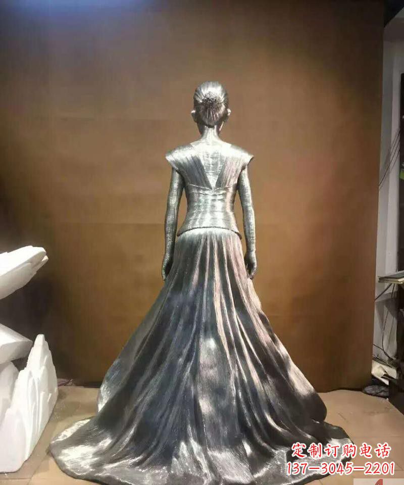 甘肃女性之美不锈钢抽象女人身影雕塑