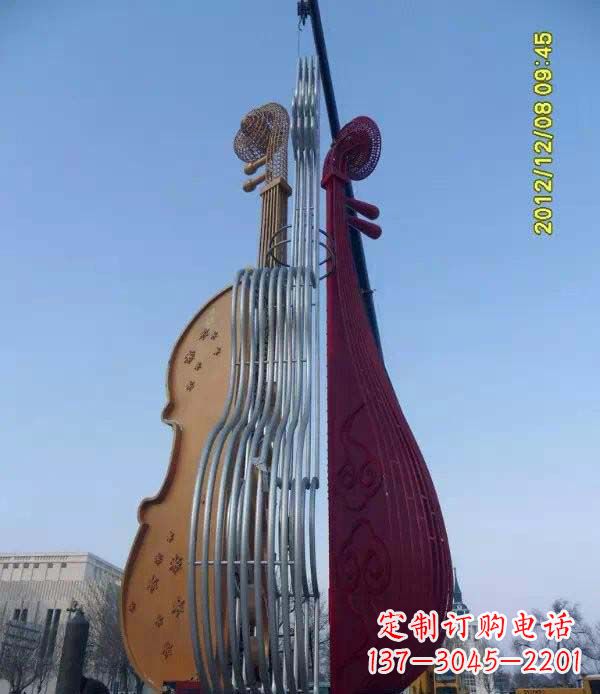 甘肃不锈钢琵琶雕塑演奏着灵魂之音