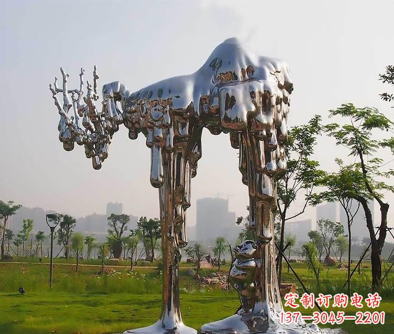 甘肃拱门雕塑以不锈钢点缀精美的艺术品