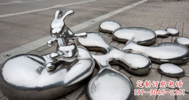 甘肃不锈钢兔子雕塑——精美的水滴广场装饰