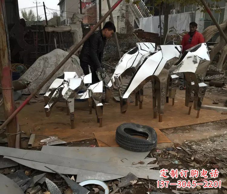 甘肃不锈钢动物雕塑精美外形,经久耐用