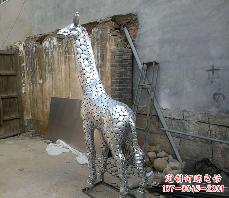 甘肃精美不锈钢长颈鹿雕塑