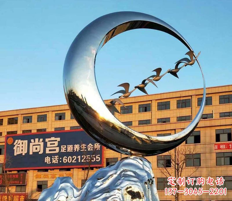 甘肃不锈钢大雁雕塑象征着生机勃勃的美丽