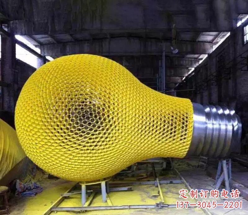 甘肃新题目不锈钢灯泡雕塑精致的艺术珍品