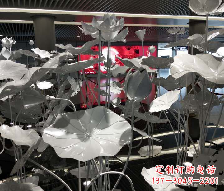 甘肃不锈钢锻造荷花雕塑艺术之美