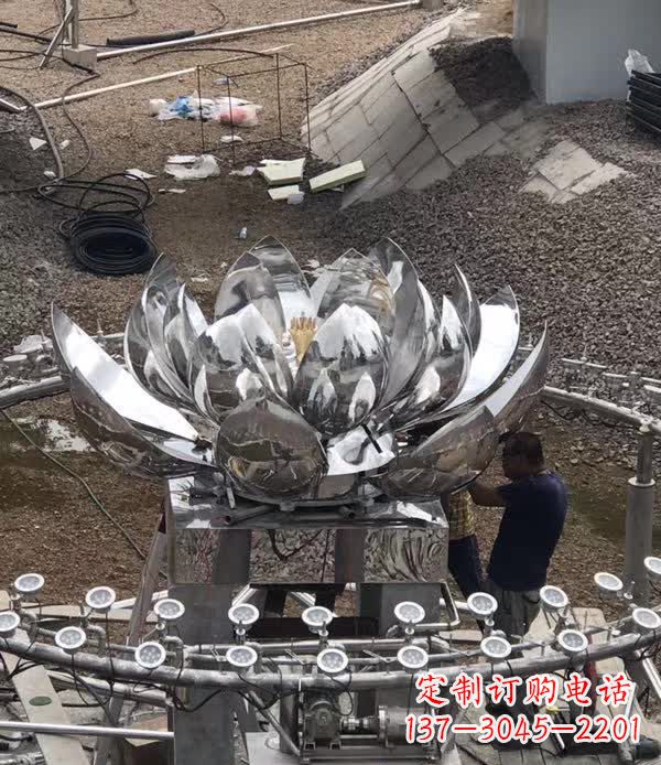 甘肃不锈钢荷花景观雕塑