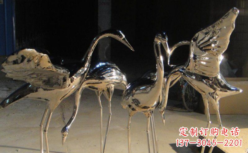 甘肃仙鹤雕塑不锈钢锻造的精美艺术