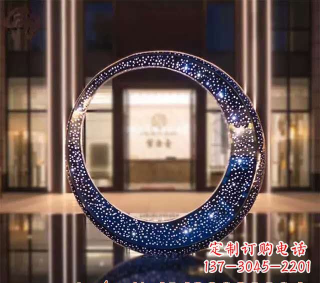 甘肃不锈钢发光月亮雕塑照亮夜空的梦幻之光