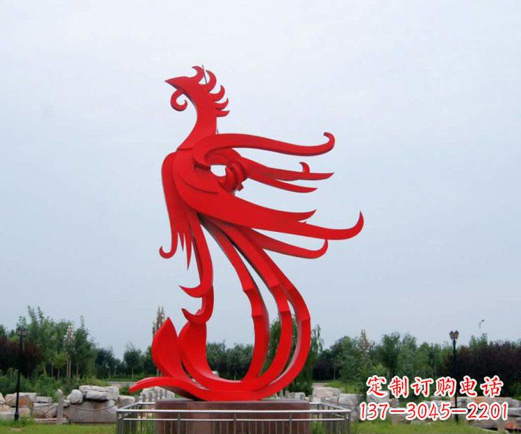 甘肃精美凤凰雕塑点亮凤凰公园