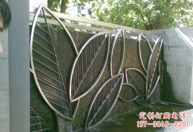 甘肃不锈钢树叶雕塑——艺术与科技的完美结合