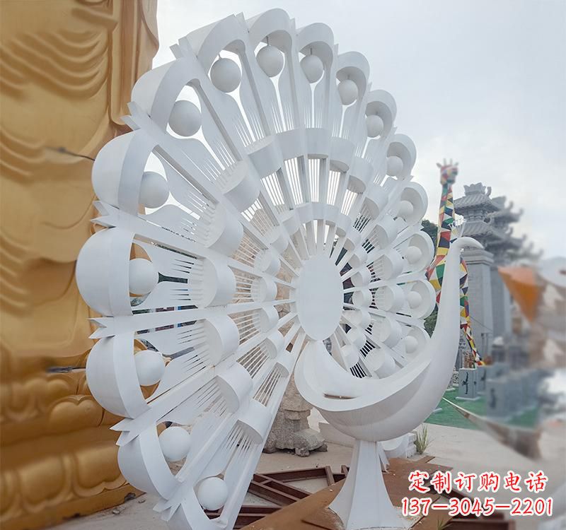 甘肃不锈钢孔雀雕塑美丽的艺术品