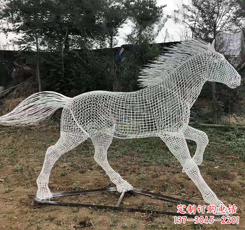 甘肃不锈钢公园镂空奔马雕塑——给城市带来动感