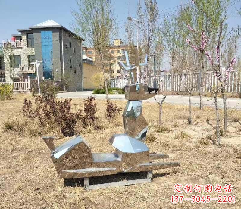 甘肃不锈钢公园小鹿雕塑给公园带来温馨气息