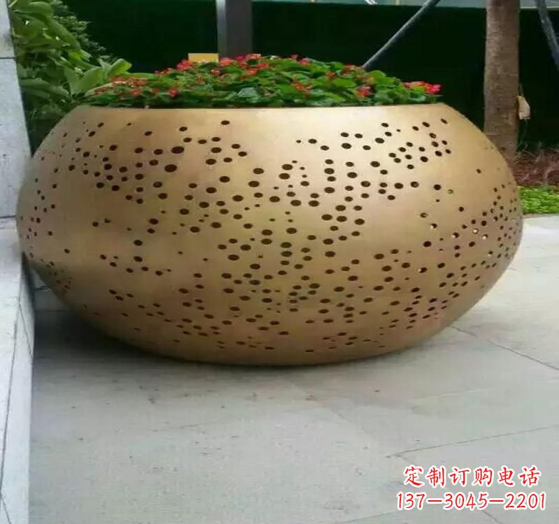 甘肃不锈钢户外花盆雕塑美观耐用的室外装饰