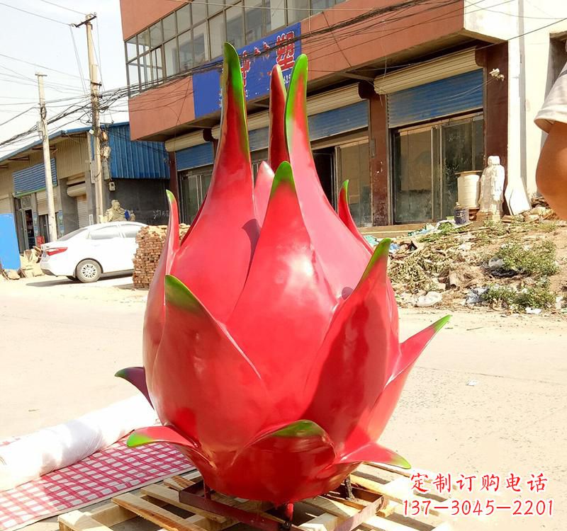 甘肃精美不锈钢火龙果雕塑
