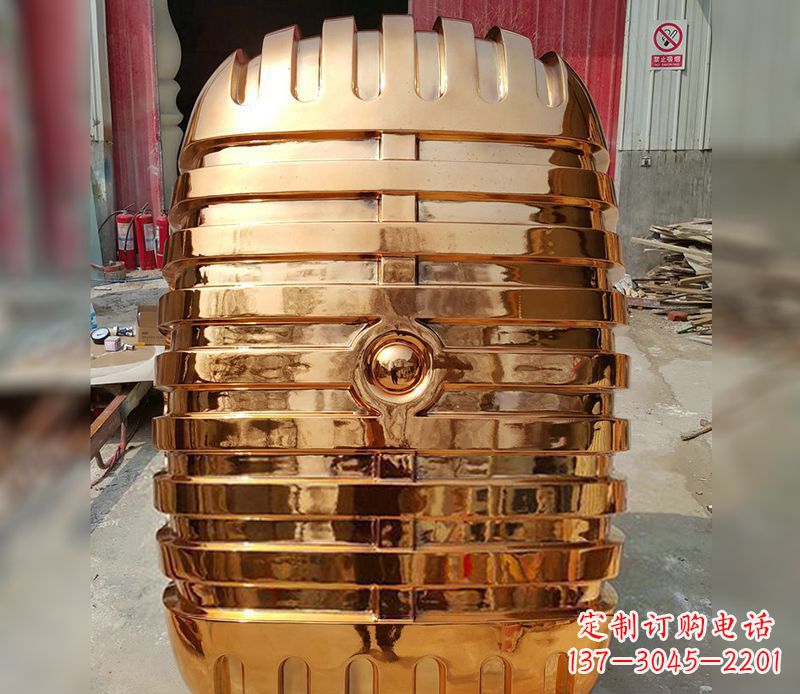 甘肃精美不锈钢话筒雕塑