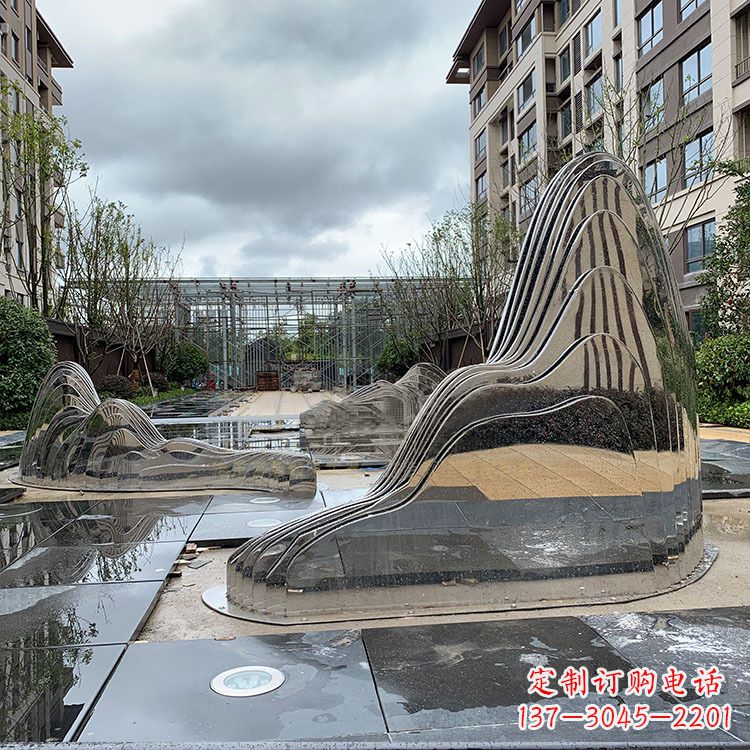 甘肃不锈钢镜面假山雕塑给城市带来灵动之美