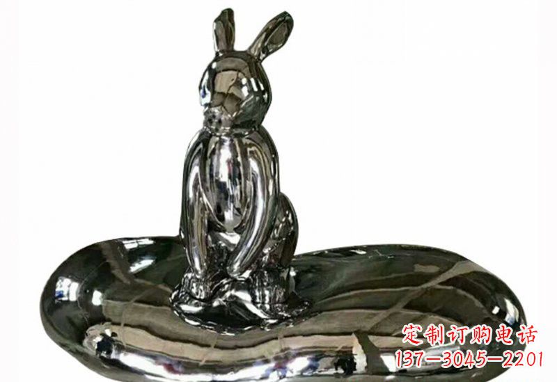甘肃不锈钢兔子雕塑