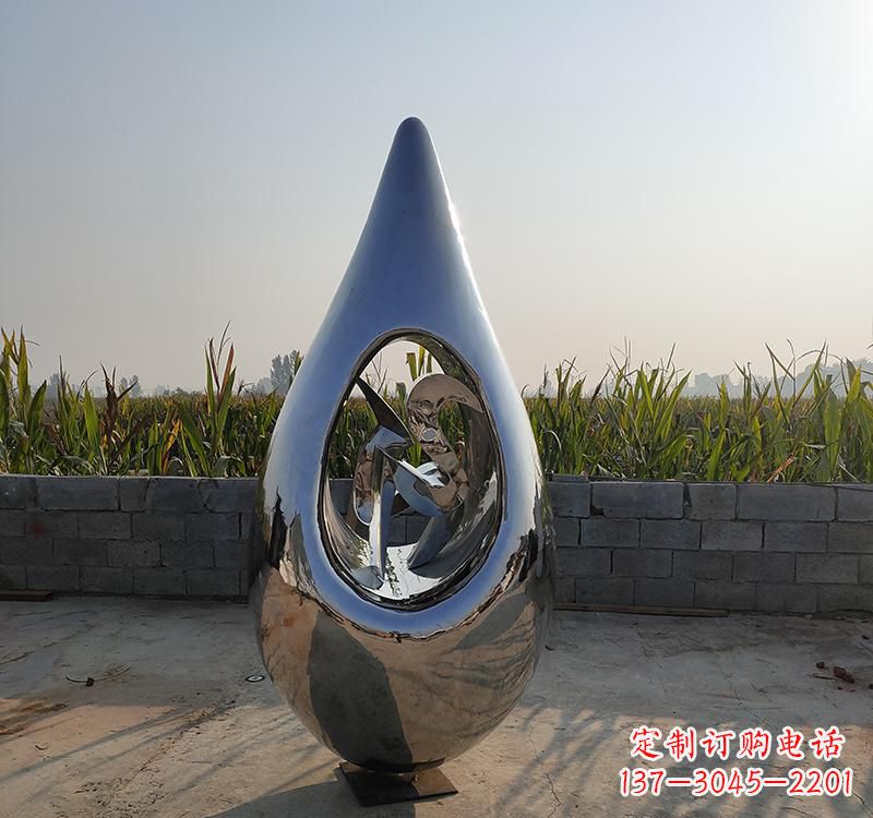 甘肃不锈钢水滴雕塑展现自然之美