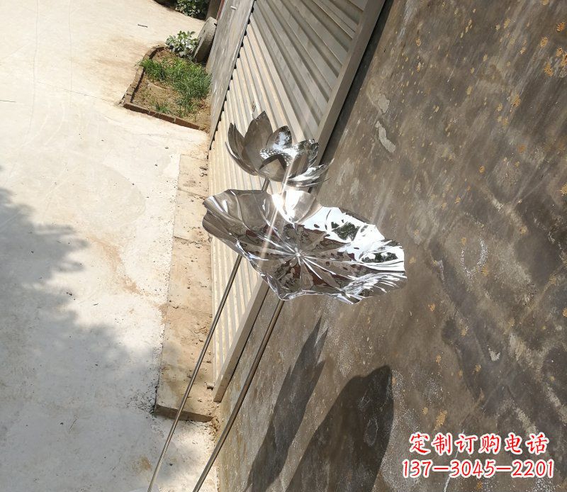 甘肃不锈钢荷叶雕塑精美的艺术瑰宝