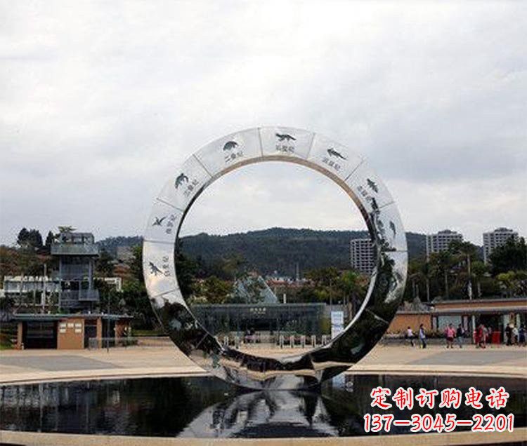 甘肃恐龙圆环雕塑让恐龙永久存在