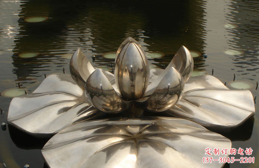 甘肃不锈钢莲花雕塑绚丽多彩的艺术之美